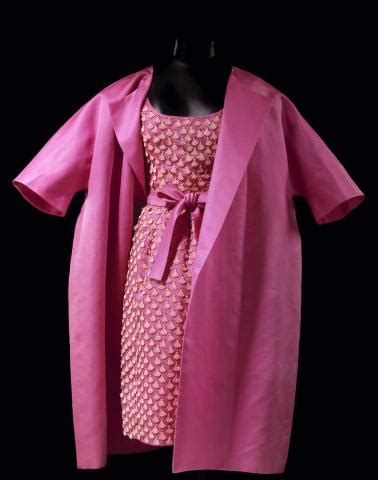 eigentijds broekpak givenchy collectie gemeentemuseum den haag|Hubert de Givenchy .